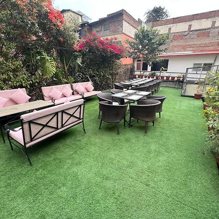 Hotel Kathmandu Base Camp Bagian luar foto